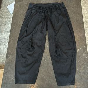 Diane Von Furstenberg black tassle tie pants 6